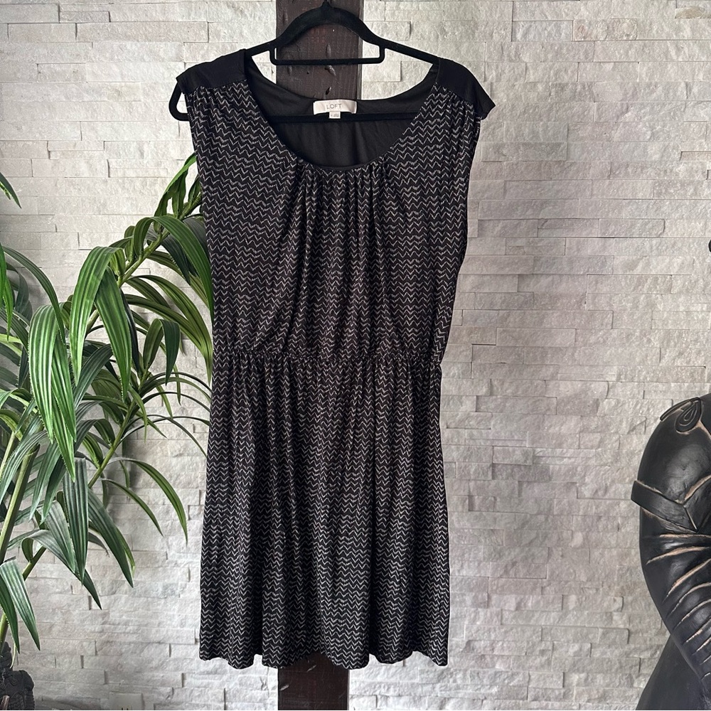 LOFT Black Cream Tribal Boho Jersey Cap Sleeve Dress Size M
